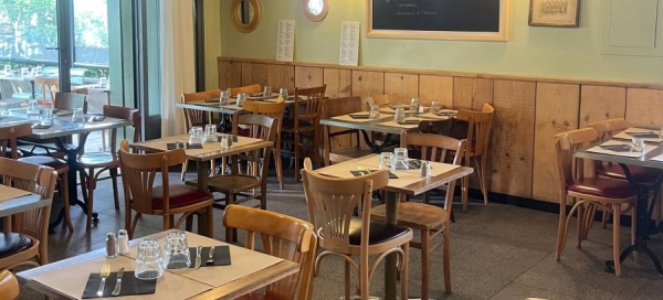 Le restaurant - Bistrot De La Gare - restaurant MOLLEGES - restaurant MOLLEGES