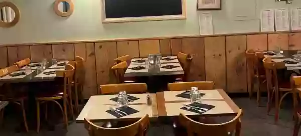Le restaurant - Bistrot De La Gare - restaurant MOLLEGES - manger a MOLLEGES